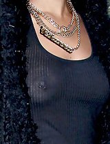 Rihanna presents her pierced funbags